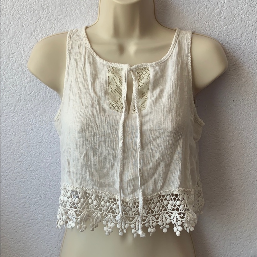 White Cropped Crochet Tank Top - Picture 2 of 6